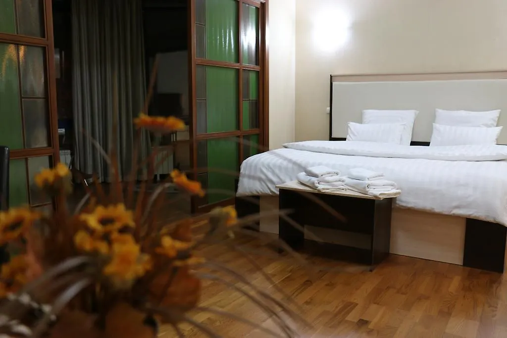 Отель Apartment 5 Алматы