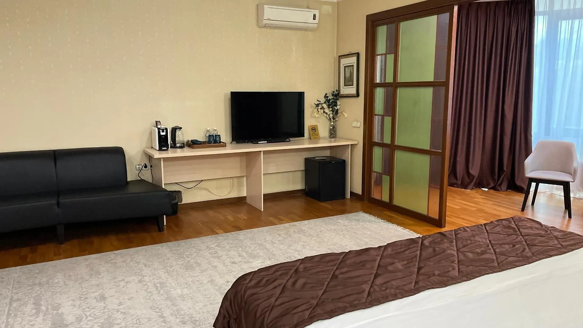 Apartment 5 阿拉木图 3*,  哈萨克斯坦